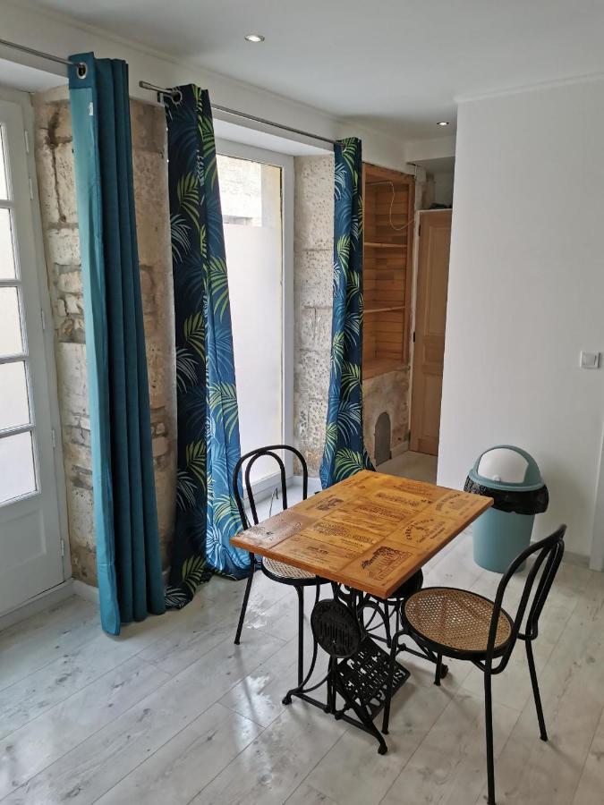 Studio Renove Centre Mansle Διαμέρισμα Εξωτερικό φωτογραφία